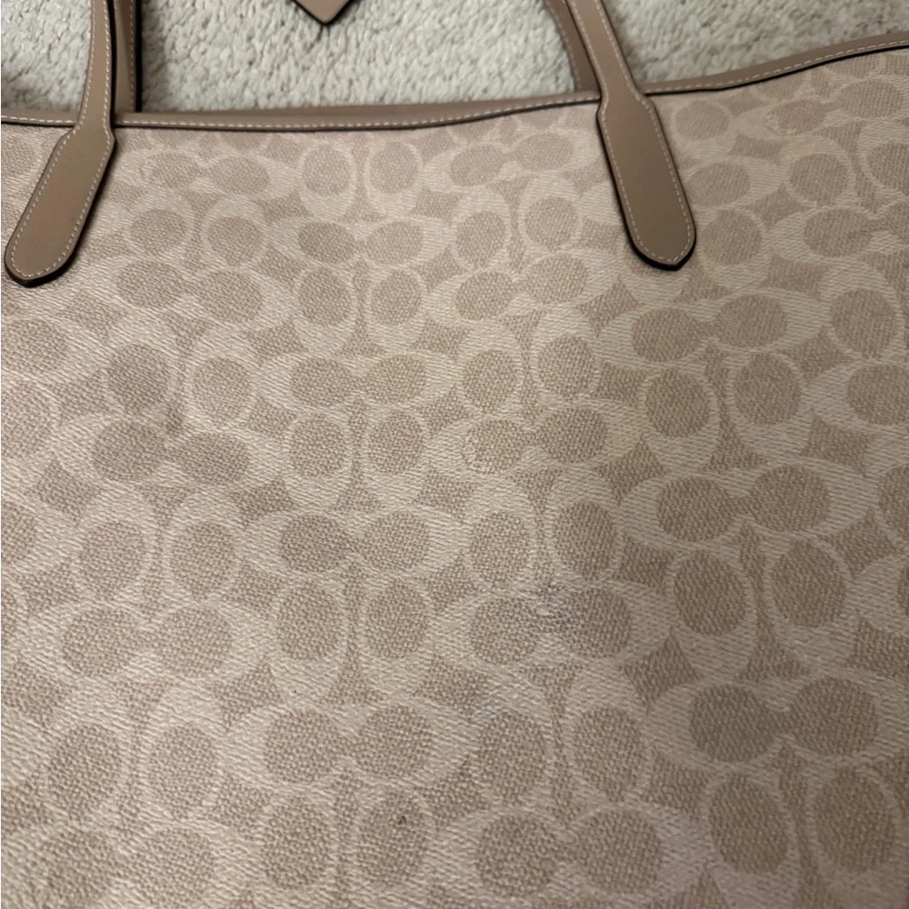 Coach Light Tan Signature Tote & Wallet - Picture 5 of 8
